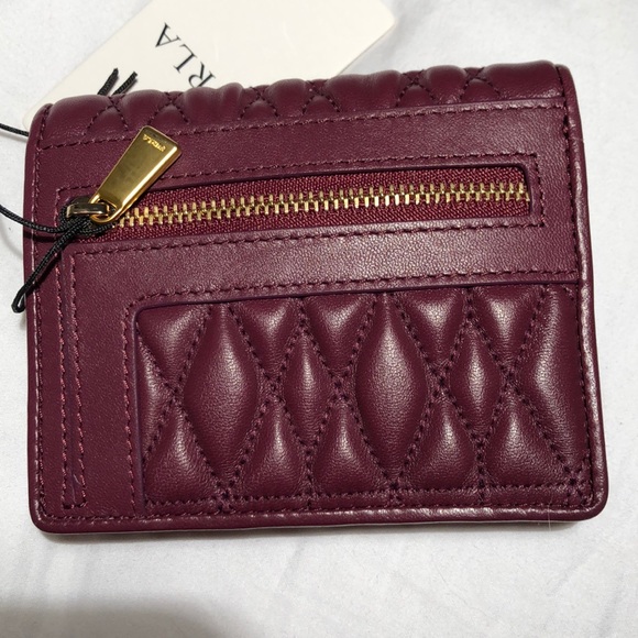 NIB‼️ Furla Quilted Leather Wallet - Picture 4 of 7